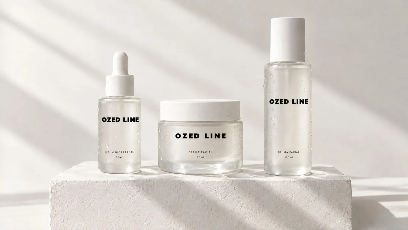 Sérum, crema y bruma facial Ozed Line en frascos de vidrio esmerilado